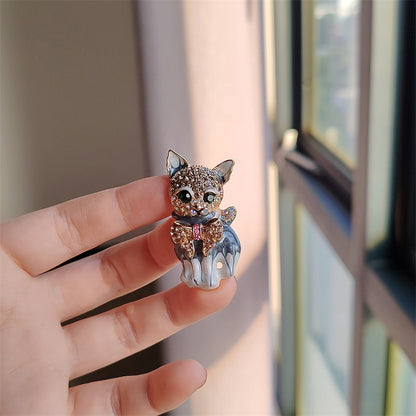 Stylish Cat Brooch Image 1