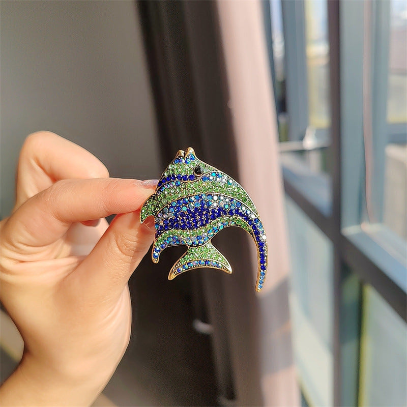 Tropical Fish Brooch Close-up View