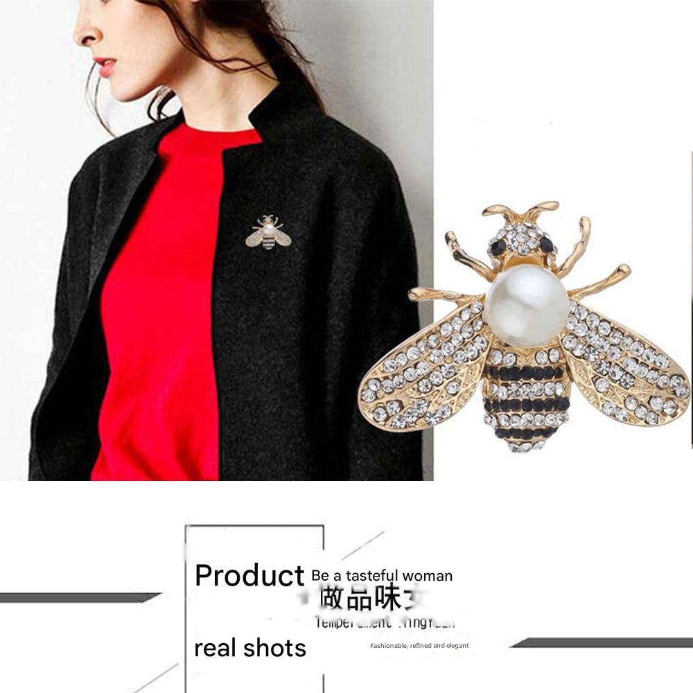 Animal pin brooch bee design
